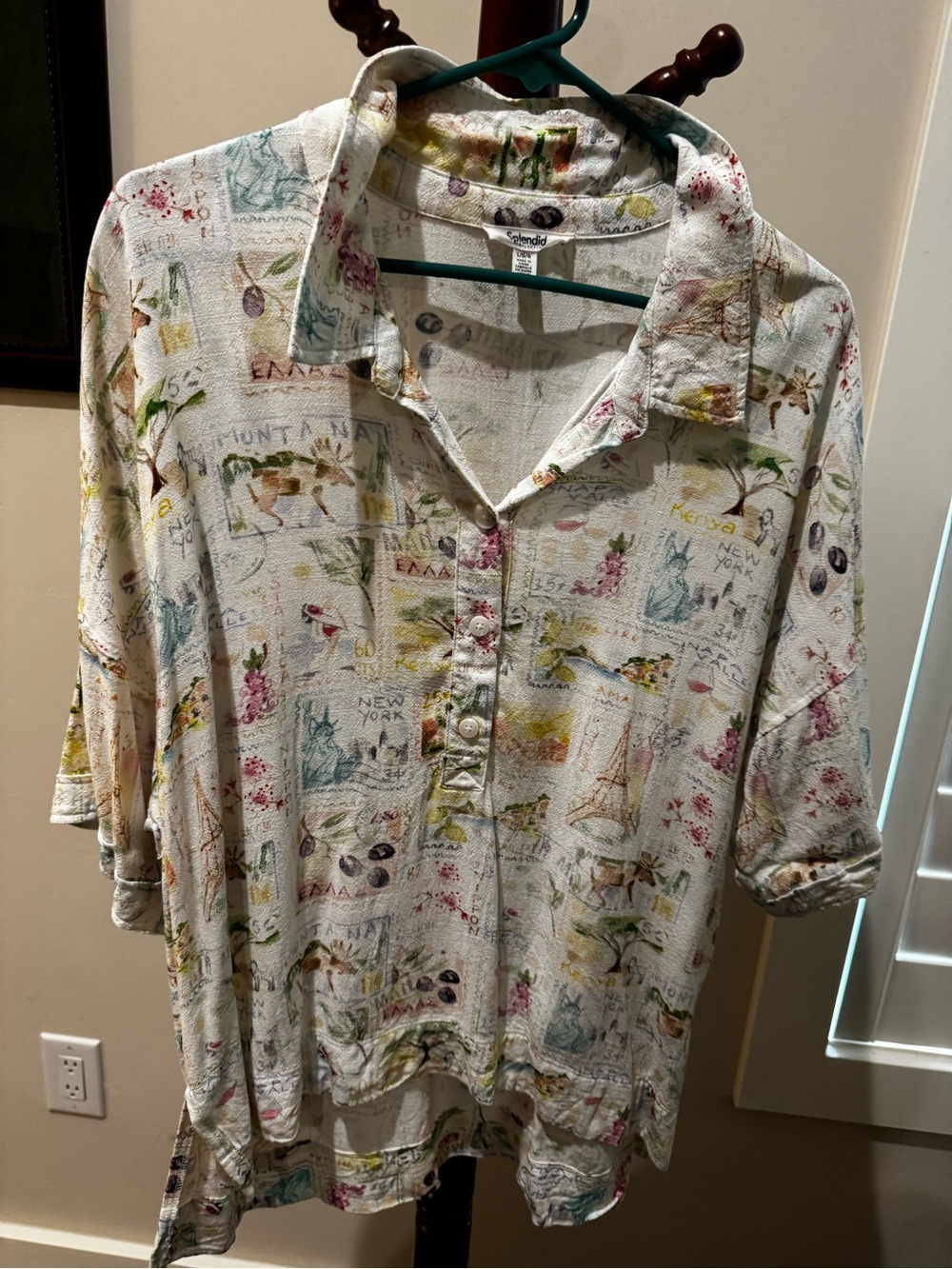 Splendid Ivory Travel-Print Button Front Tunic